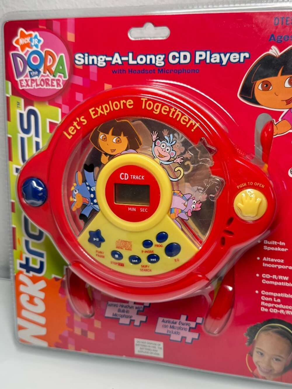 Dora the Explorer Nicktronics DTE516 Sing Along CD Player Headset Mic NEW 2006
